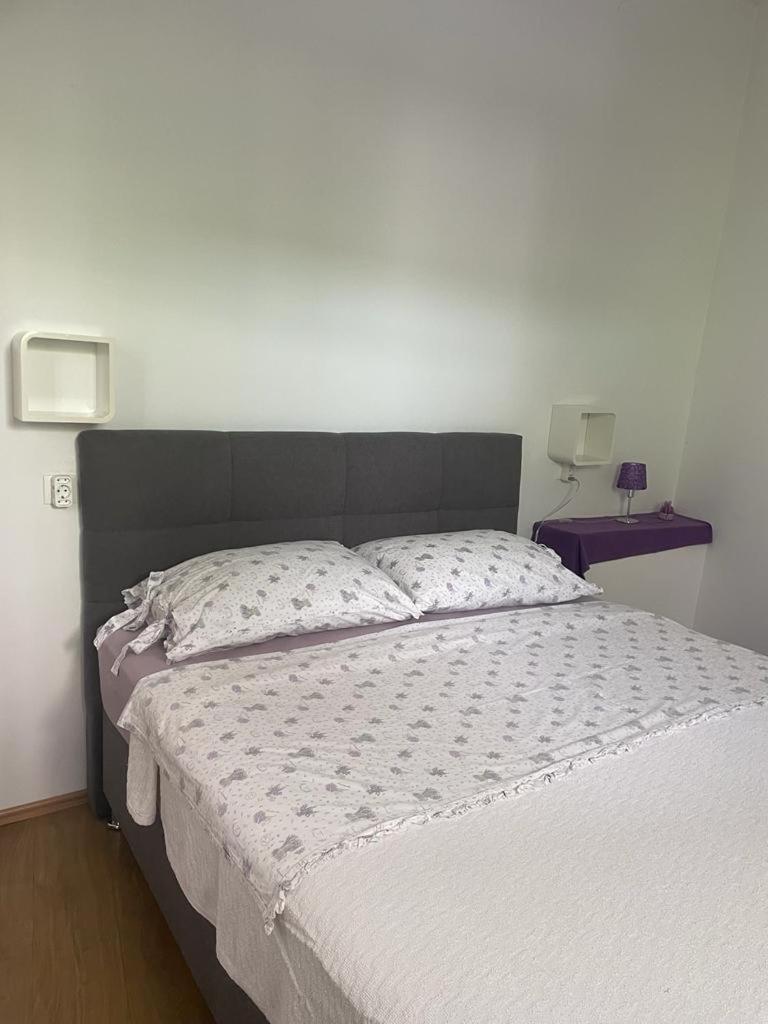 Apartments Dalia House Đảo Hvar Ngoại thất bức ảnh